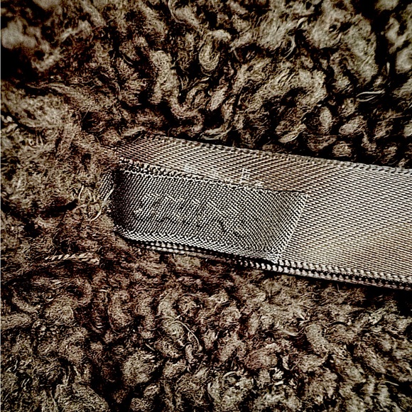 SKIMS Cozy Knit Set in Charcoal Gray - Picture 8 of 8